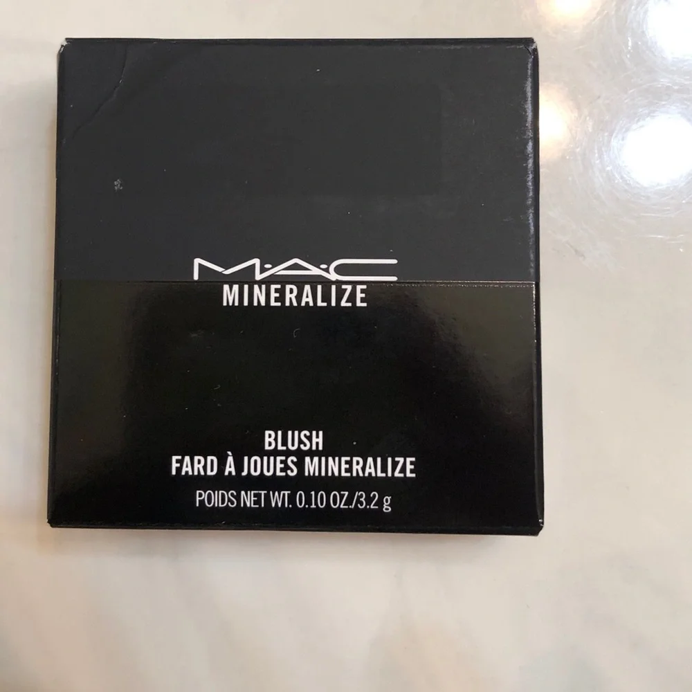 MAC Mineralize Baked Blush Shade Dainty 3.2g Full Size NIB